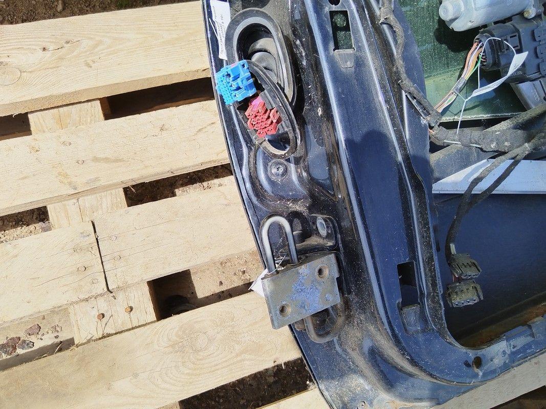 Петля двери задней правой SCQUKO Audi A6 купить с доставкой