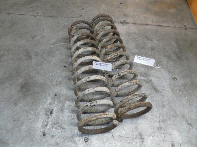 Пружина задняя 4IXQXH Peugeot 207 - Фото 1