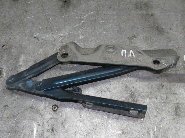 Петля капота HHO8U4 Opel Vectra купить в магазине запчастей бу