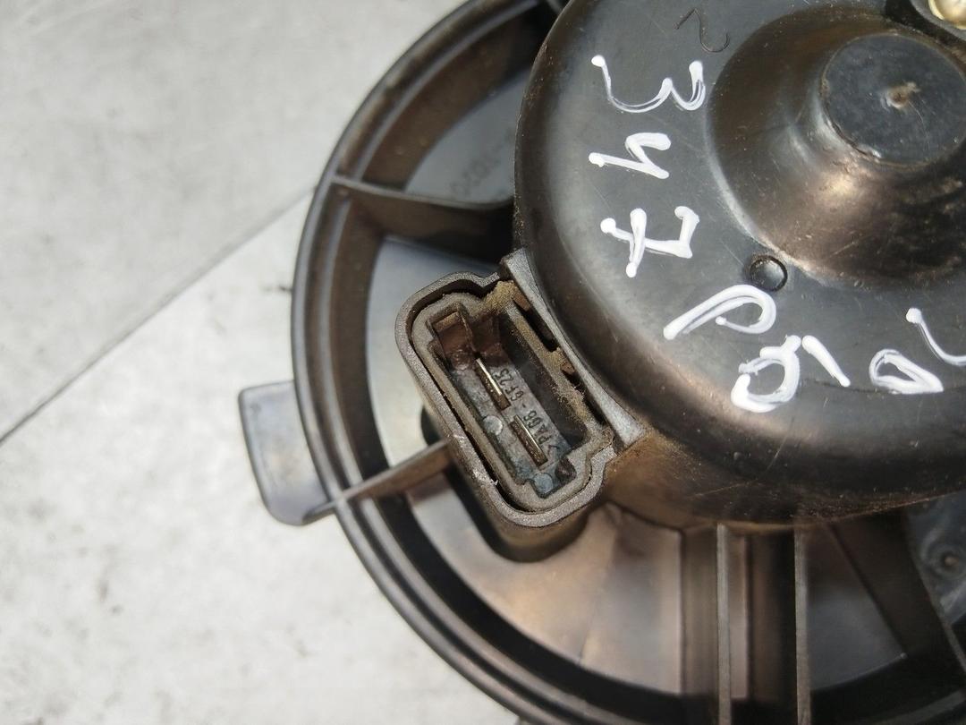 Моторчик печки N3I5TL Citroen Xsara Picasso купить в магазине запчастей бу