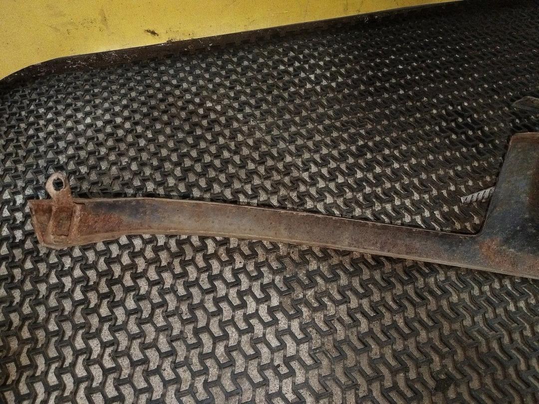 Решетка радиатора HTQ9RG Volkswagen Passat - Фото 12