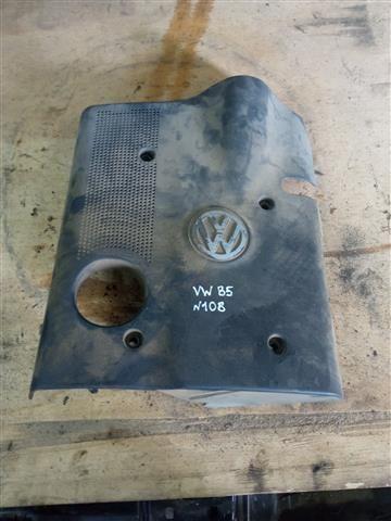 Декоративная крышка двигателя 0163F4 Volkswagen Passat