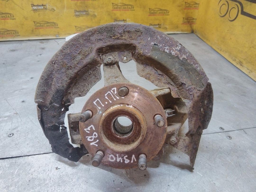 Кулак поворотный правый XJ6IK5 Volvo S40