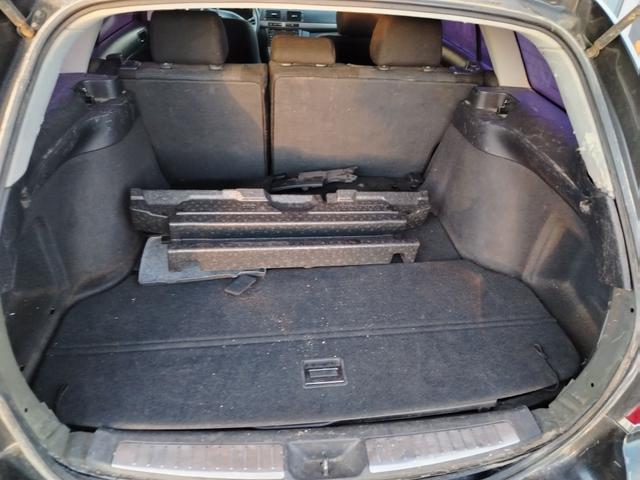 Обшивка багажника C58QX3 Toyota Avensis