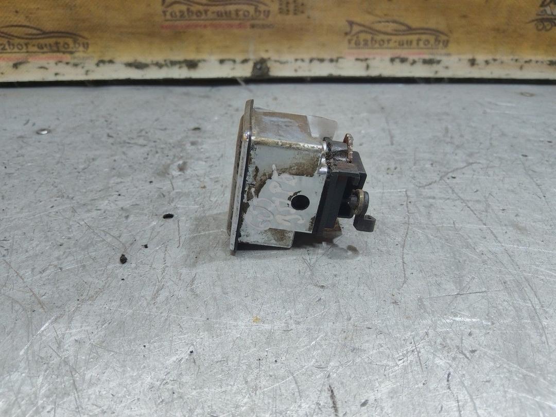 Кнопка открытия багажника D7S1JD Peugeot 605 - Фото 2