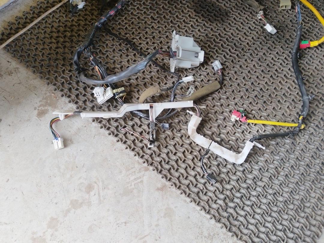 Проводка салона HUC767 Mitsubishi Carisma - Фото 26