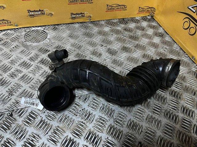 Патрубок воздушного фильтра P7U9OP Audi 100