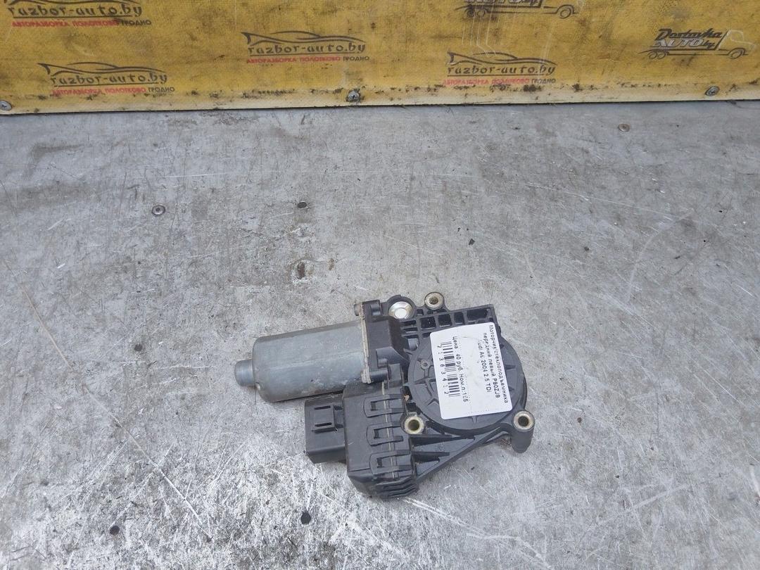 Моторчик стеклоподъемника передний левый P90ZJ9 Audi A6 купить в магазине запчастей бу