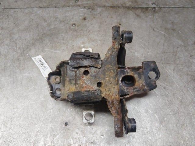 Подушка крепления КПП 64H4P1 Skoda Roomster купить с доставкой. Огромный выбор запчастей и марок авто. У нас есть практически все.