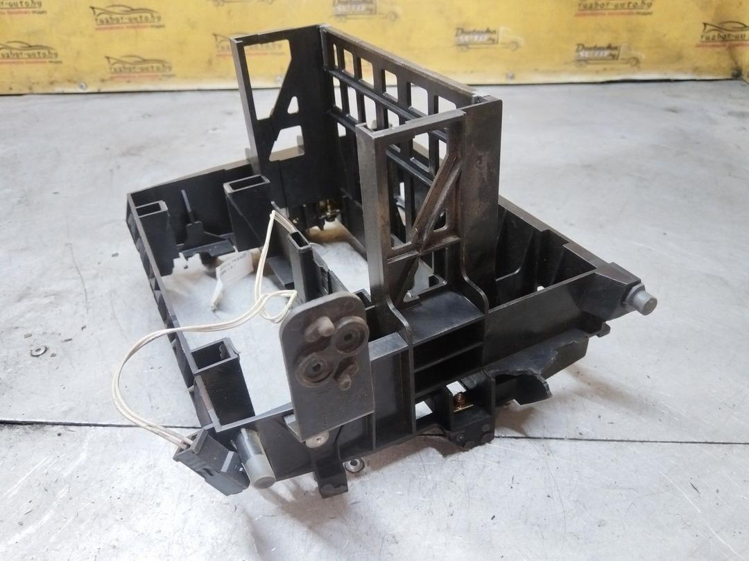 Рамка под магнитолу 7KXHJ7 Audi A4 undefined