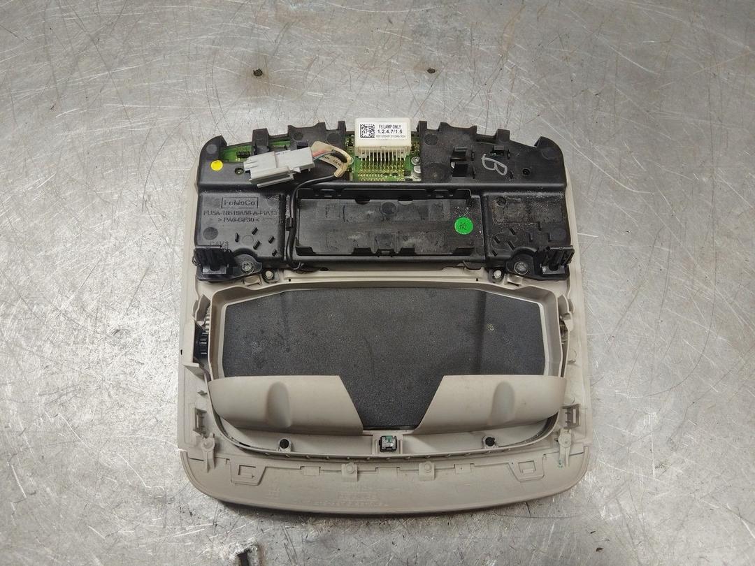 Фонарь салона (плафон) KP2RDN Ford Fusion купить с доставкой