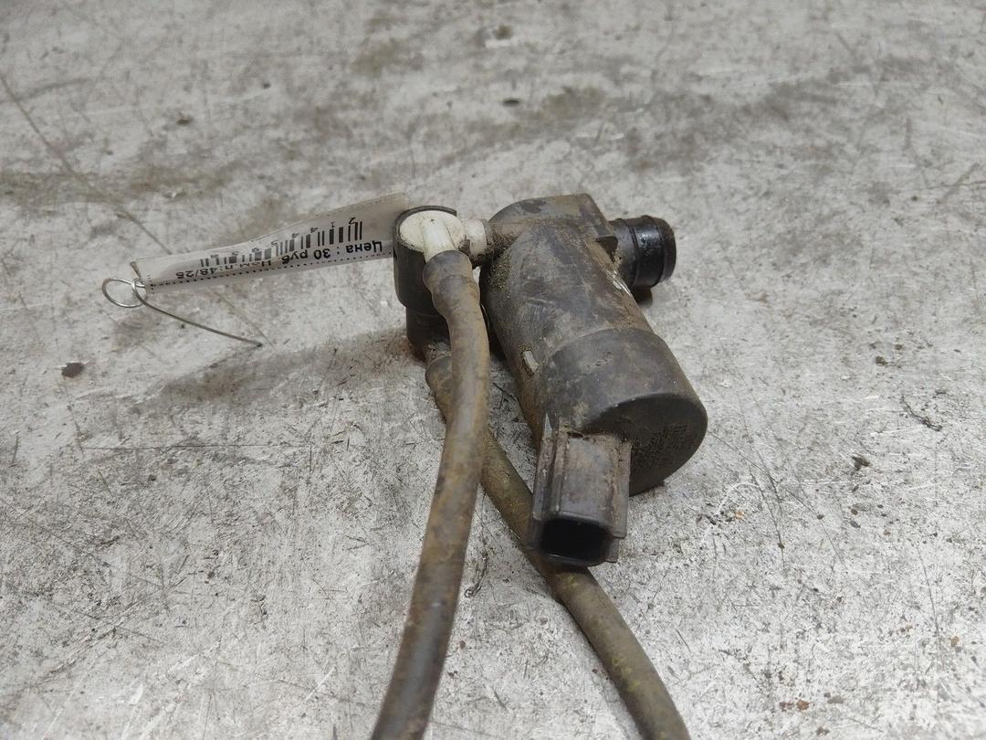 Насос (моторчик) омывателя стекла H0Y4SV Ford Galaxy купить в магазине запчастей бу