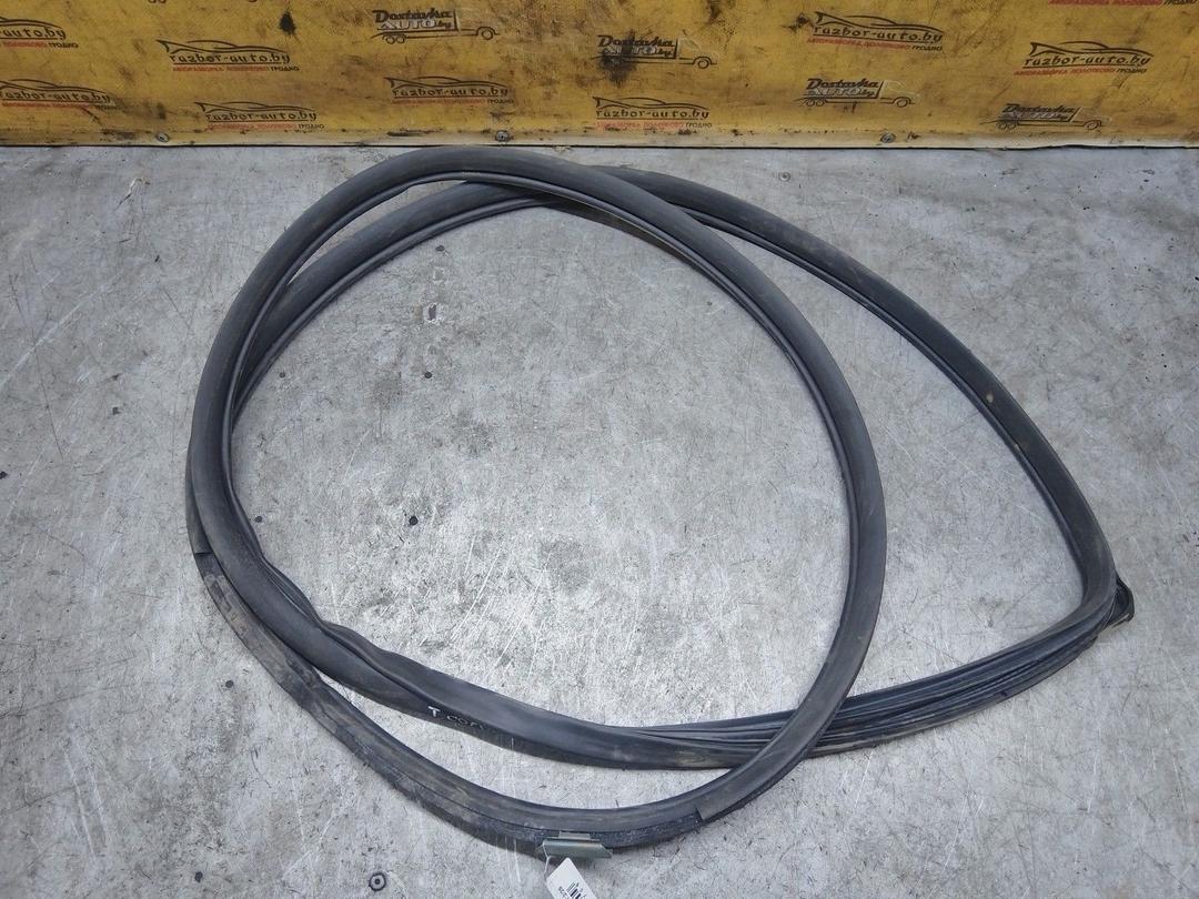 Уплотнитель двери задней правой K6BPRD Toyota Corolla купить с доставкой