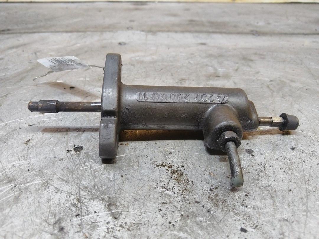 Цилиндр сцепления рабочий YR4W4K Mercedes Sprinter купить в магазине запчастей бу