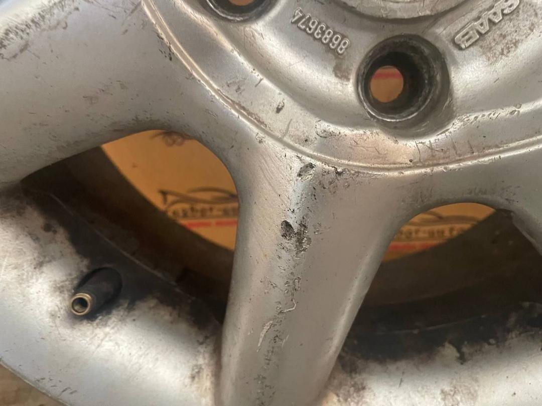 Предлагаем Диск литой R15, 5x108 Saab 9000 1993 4KIOYD 4KIOYD Saab 9000 купить для авто. Выбор размера, всегда в наличии, принимаем заказы на запчасти