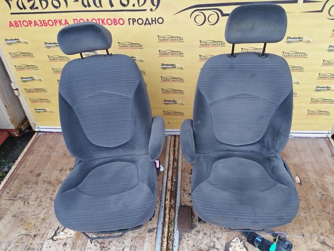 Салон (комплект сидений) 4ZTQ7U Citroen C5