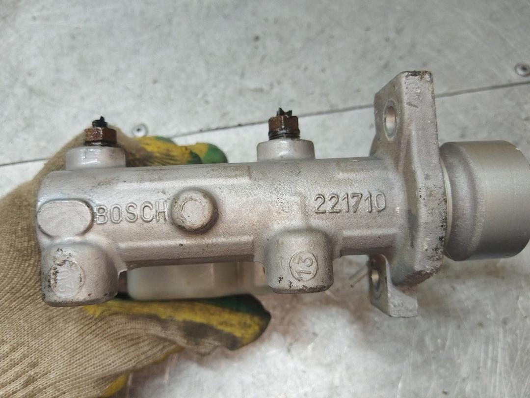 Цилиндр тормозной главный 52NH0B Citroen Xsara Picasso купить в магазине запчастей бу