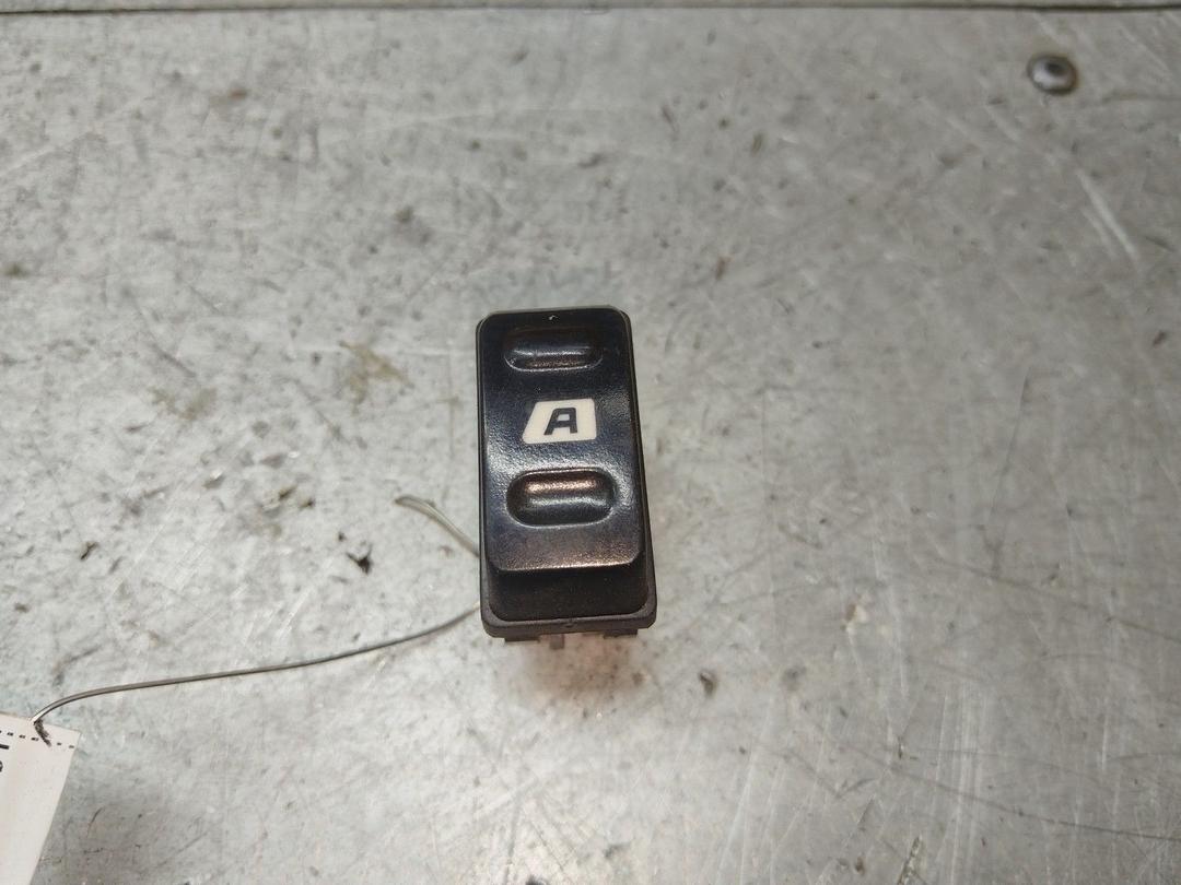 Кнопка стеклоподъемника переднего левого 6U13BS Citroen Xsara Picasso - Фото 1