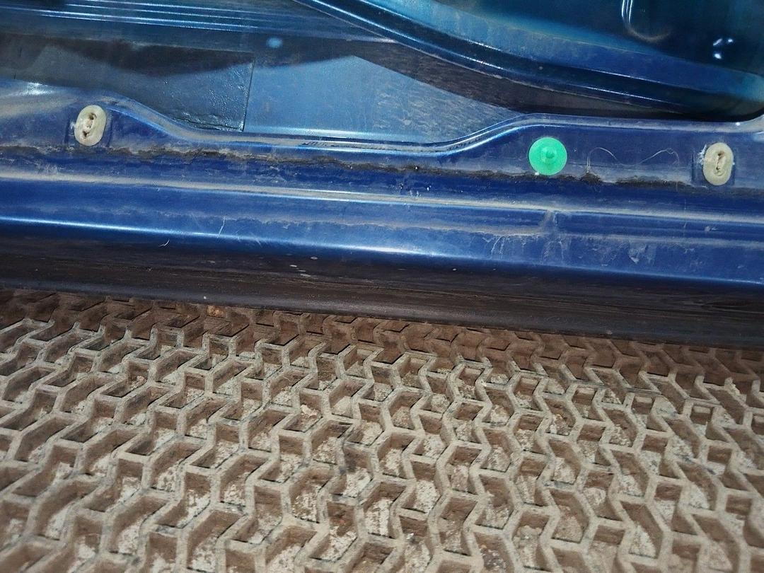 Дверь передняя правая LECEB1 Renault Laguna undefined