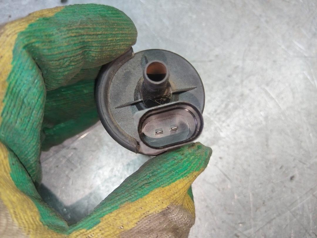 Клапан вентиляции топливного бака P84UPG Volkswagen Passat - Фото 2