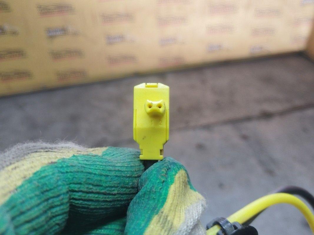 Проводка двери передней правой Y8RFKE Mercedes A W168 undefined