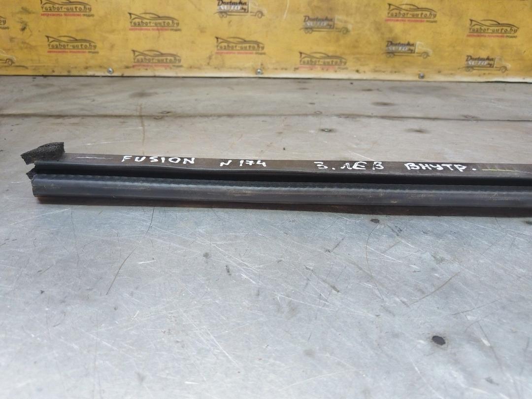 Молдинг стекла двери задней левой внутренний WX75JL Ford Fusion купить