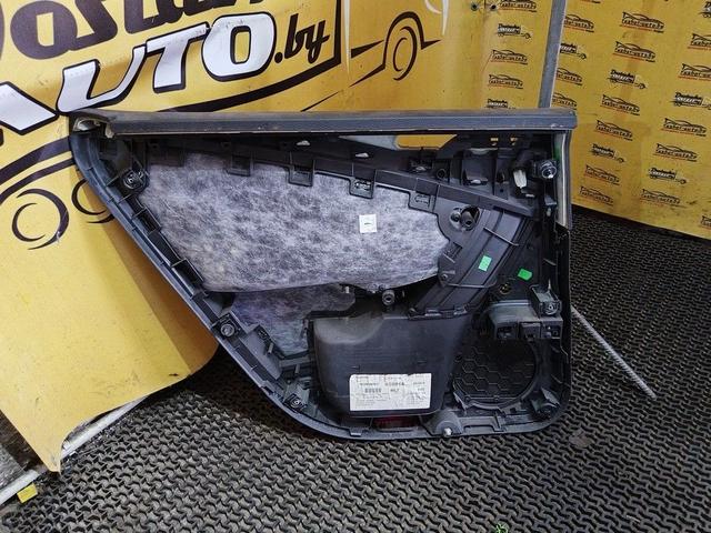 Обшивка двери задней правой (дверная карта) Z10FLR Volkswagen Passat купить