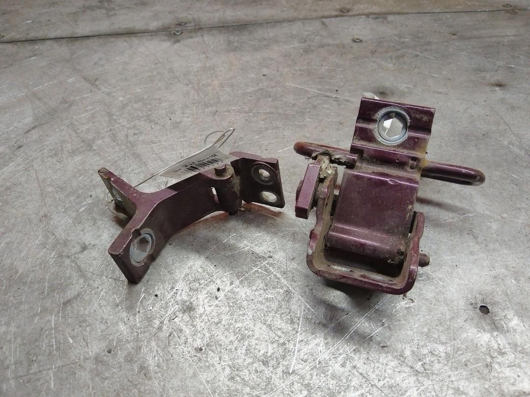 Петля двери задней правой N4PG56 Audi 80 купить с доставкой