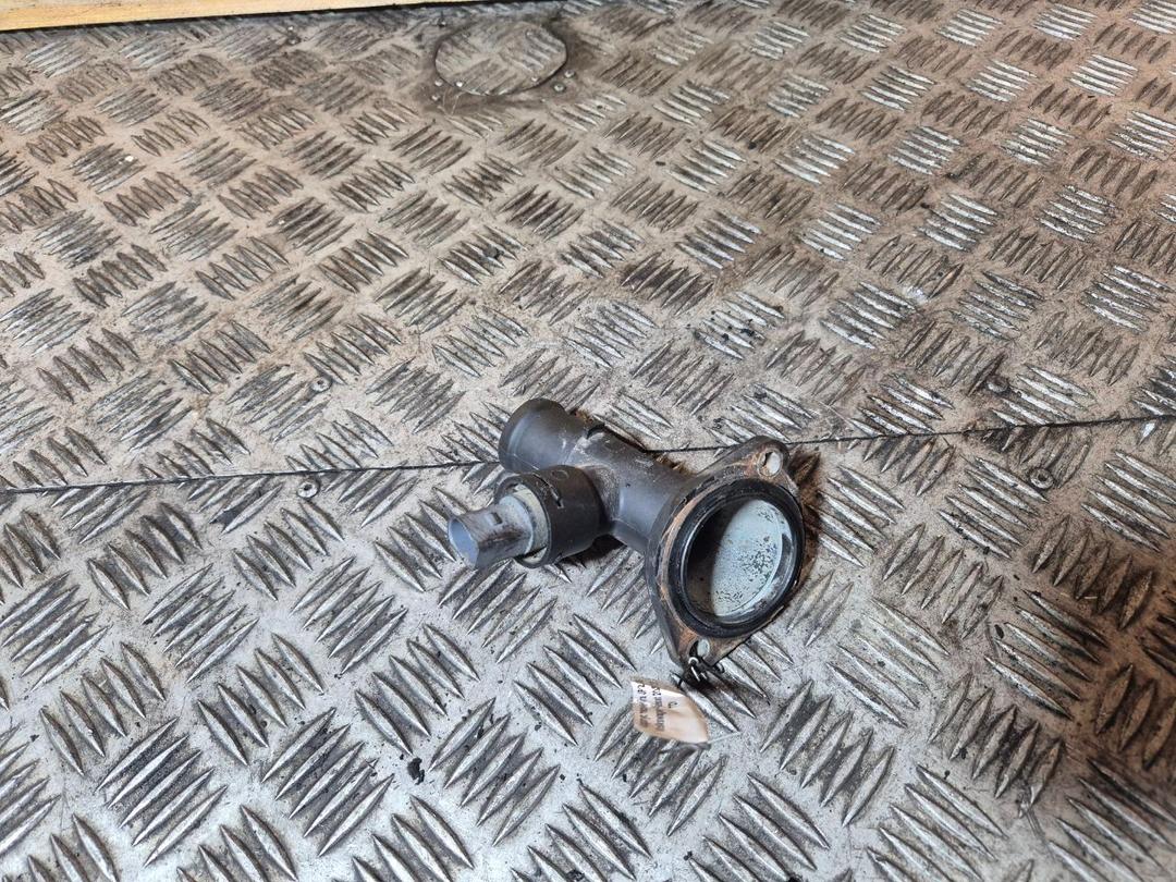 Корпус термостата JP2A65 Volkswagen Passat - Фото 1