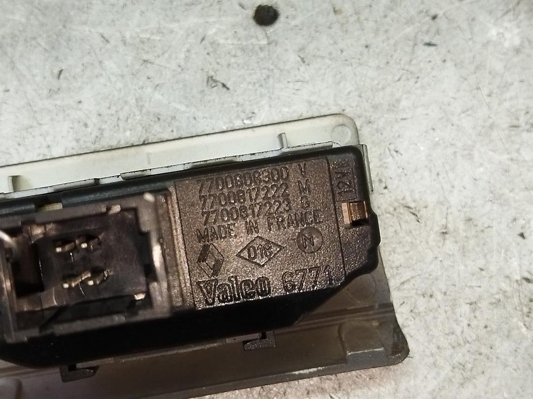 Кнопка регулировки фар A56PGD Renault Safrane купить с доставкой