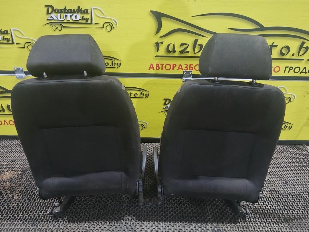 Салон (комплект сидений) 4NV0DV Volkswagen Golf undefined