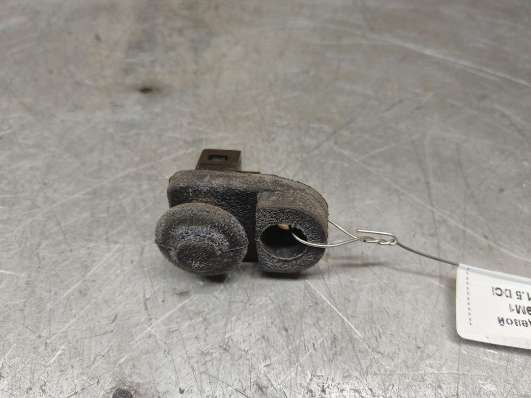 Выключатель концевой (концевик) KKE9M1 Nissan Note