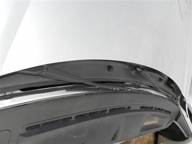 Щеткодержатель (поводок стеклоочистителя, дворник) F3C04E Renault Kangoo