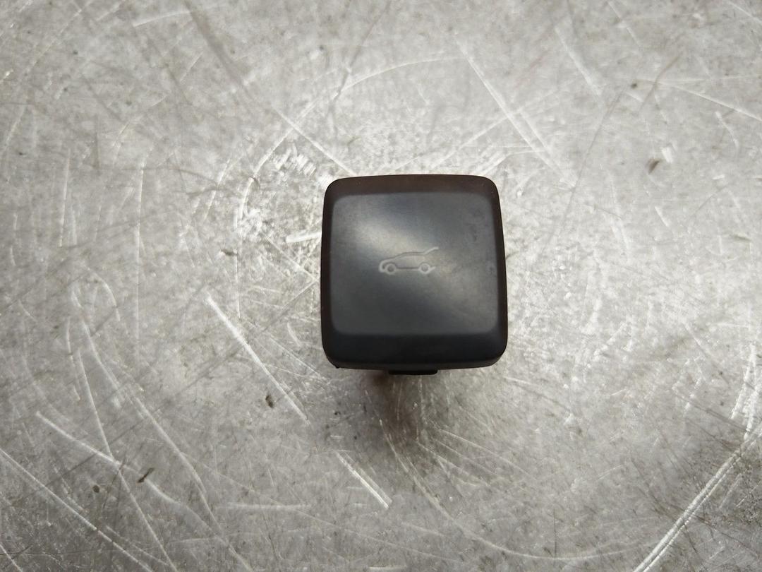 Кнопка открытия багажника HIQCHY Ford Fusion