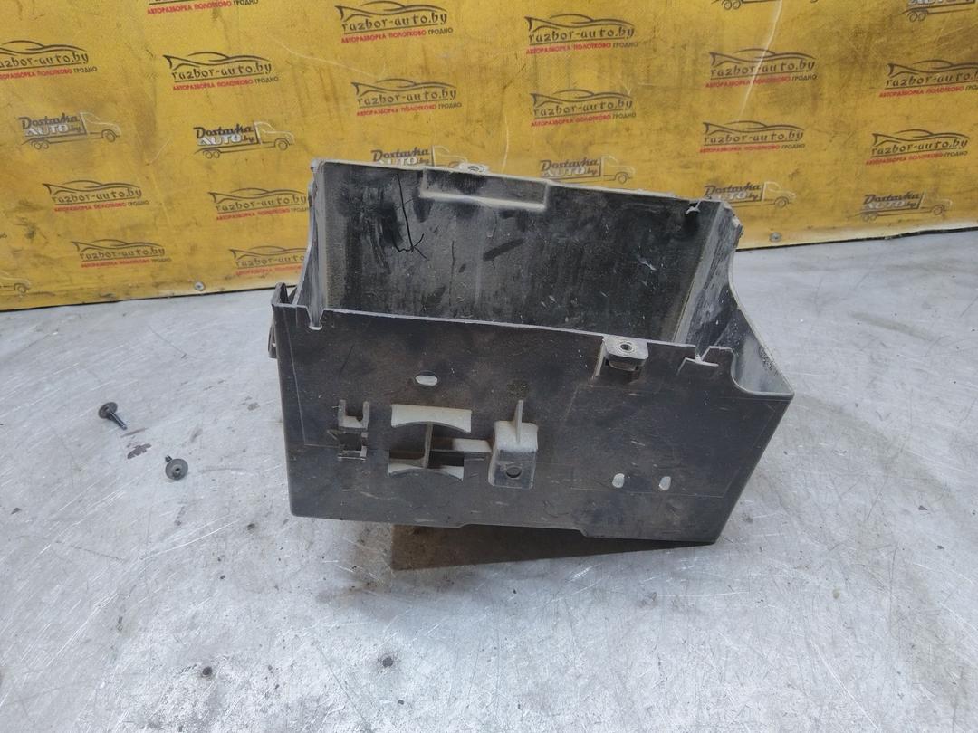 Полка аккумулятора 6ZG3V6 Peugeot 406 купить в магазине запчастей бу