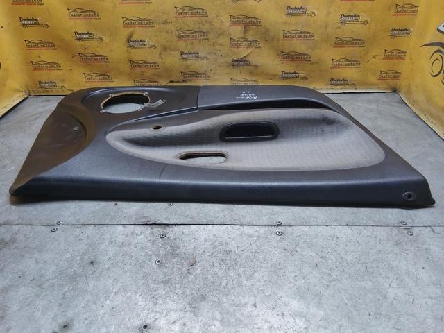 Обшивка двери передней левой (дверная карта) D1L2IT Mitsubishi Carisma купить в магазине запчастей бу