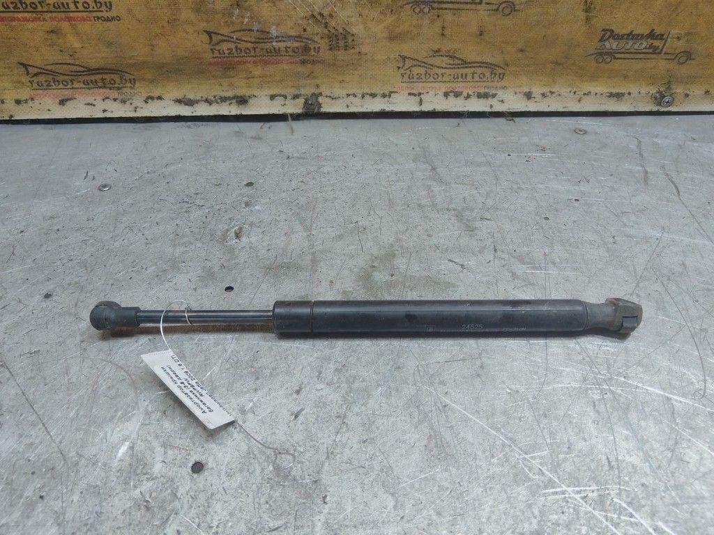 Амортизатор крышки багажника (3-5 двери) RWP9PW Volkswagen Jetta - Фото 2