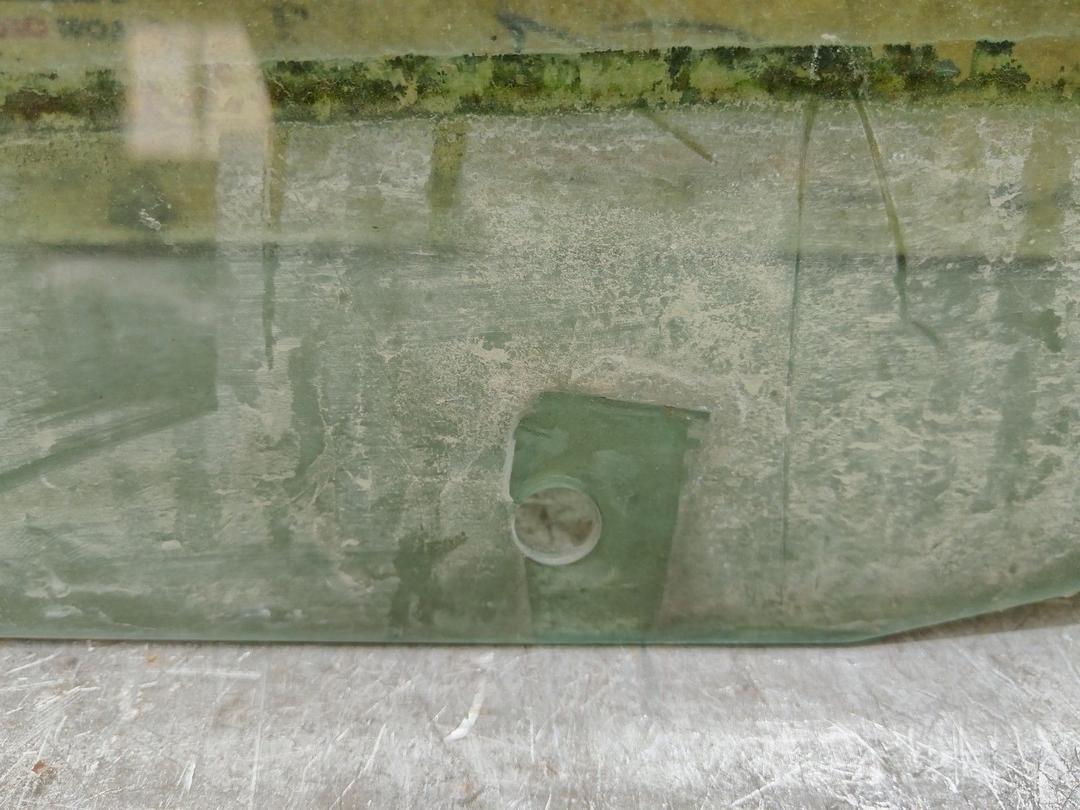 Стекло двери передней правой N252I4 Renault Clio купить на авторазборке