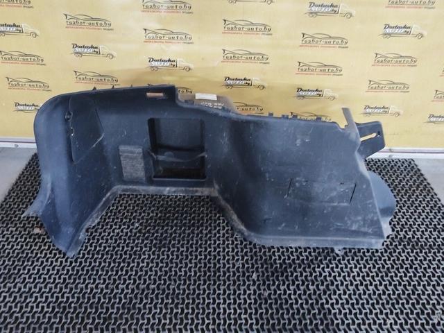 Обшивка багажника F7IFZR Mitsubishi Carisma