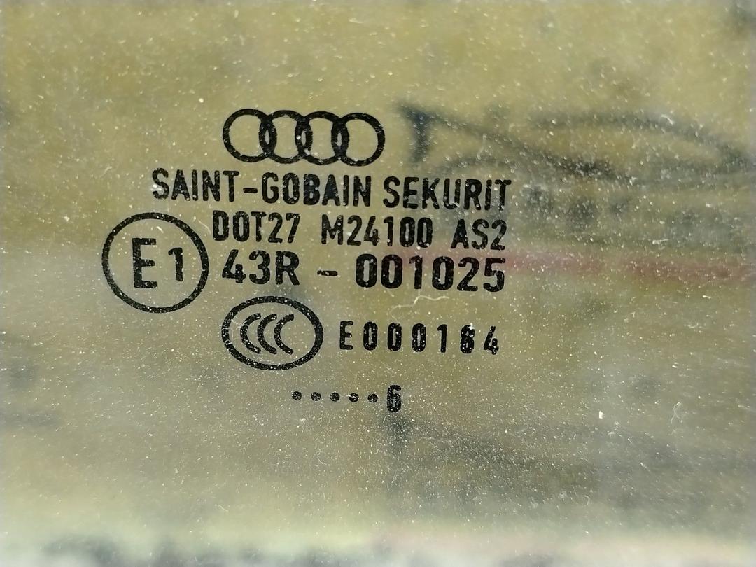 Стекло двери передней правой S6ZF91 Audi A4 - Фото 2