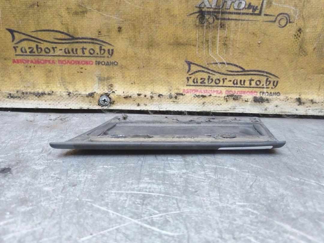 Молдинг крыла переднего левого TS3NP3 Ford Escort купить в магазине запчастей бу