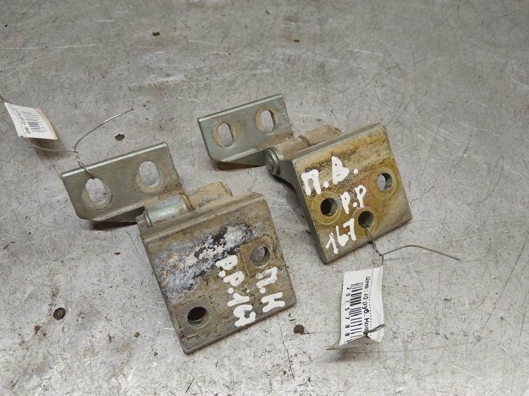 Петля двери передней правой SRZZQV Peugeot Partner