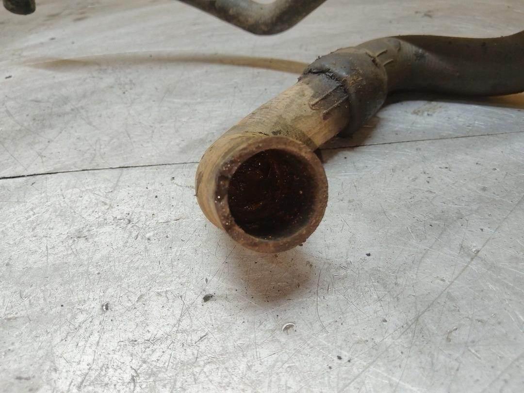 Патрубок радиатора RY0721 Audi A4 - Фото 2