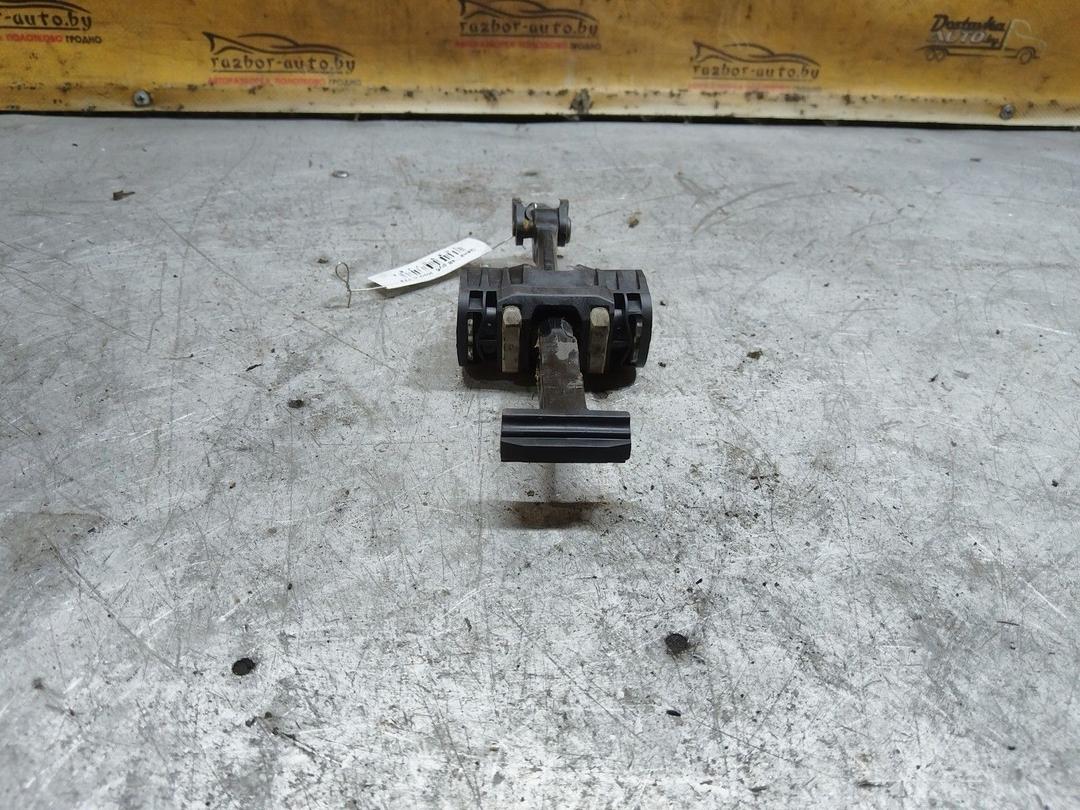 Ограничитель открывания двери передней 6JF3I4 Volvo XC70 купить с доставкой