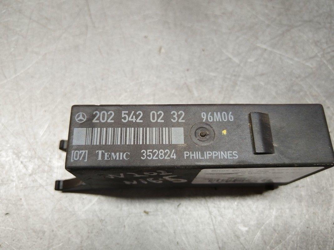 Блок управления светом G6L4SG Mercedes C W202 - Фото 4