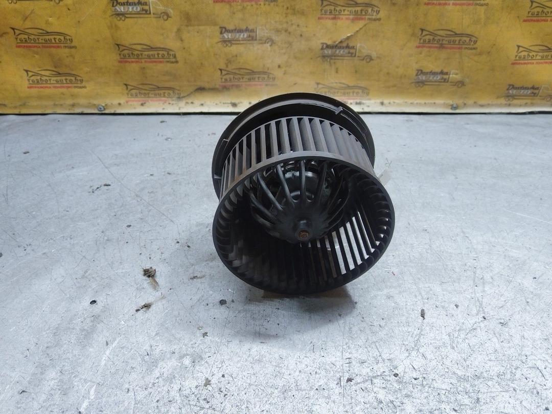 Моторчик печки TDJKU0 Citroen C3 купить