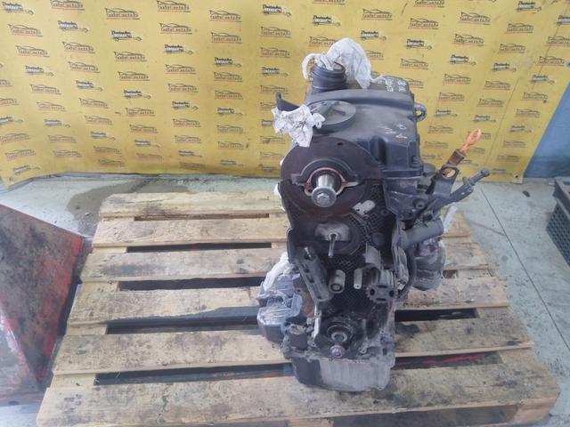 Двигатель ZCN99J Skoda Roomster купить