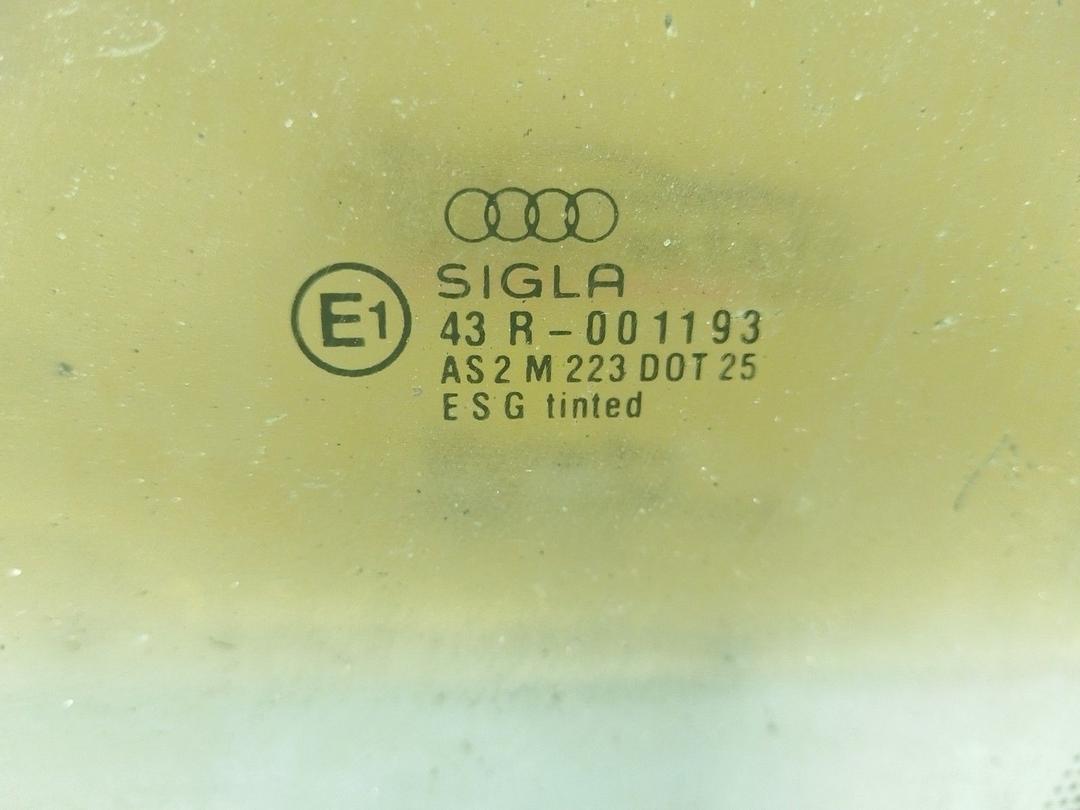 Стекло двери передней левой 2AUON9 Audi 80 купить