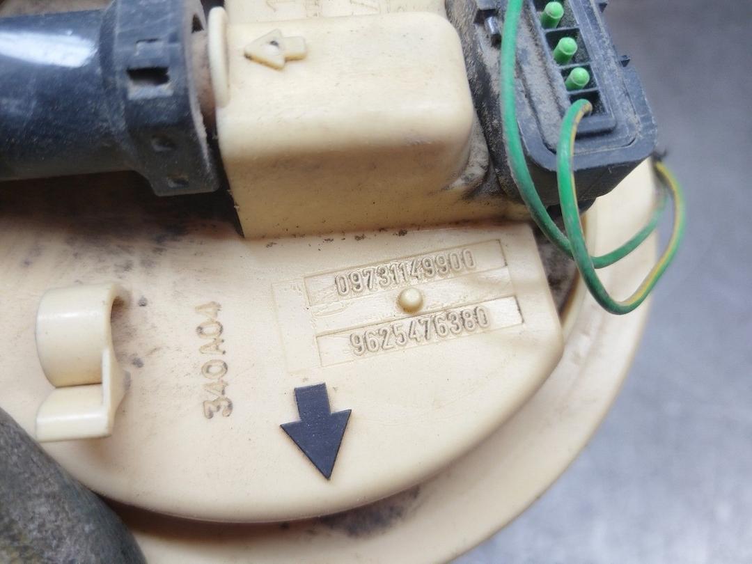 Колба в бак UFMF8A Peugeot Partner купить с доставкой