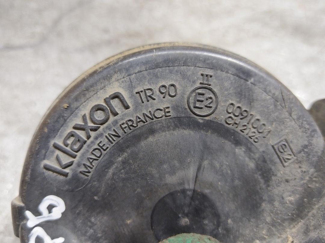 Сигнал (клаксон) Z1607P Renault Scenic купить в магазине запчастей бу